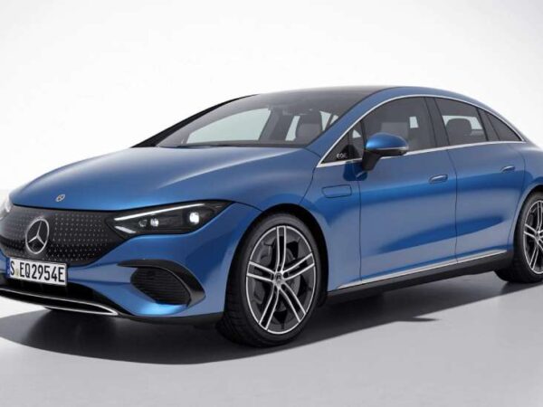 mercedes eqe solo elettrica