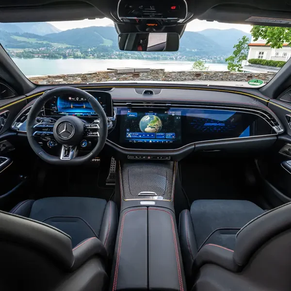 interni Mercedes AMG classe E 53